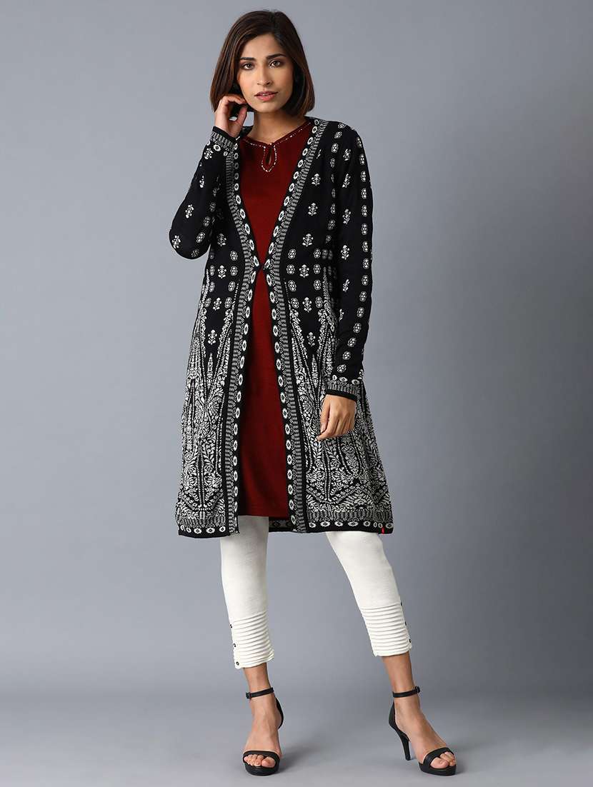 black self design cardigan
