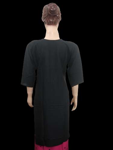 nanad bhaujai explores the collection of  - 17820297 -  Standard Image - 1