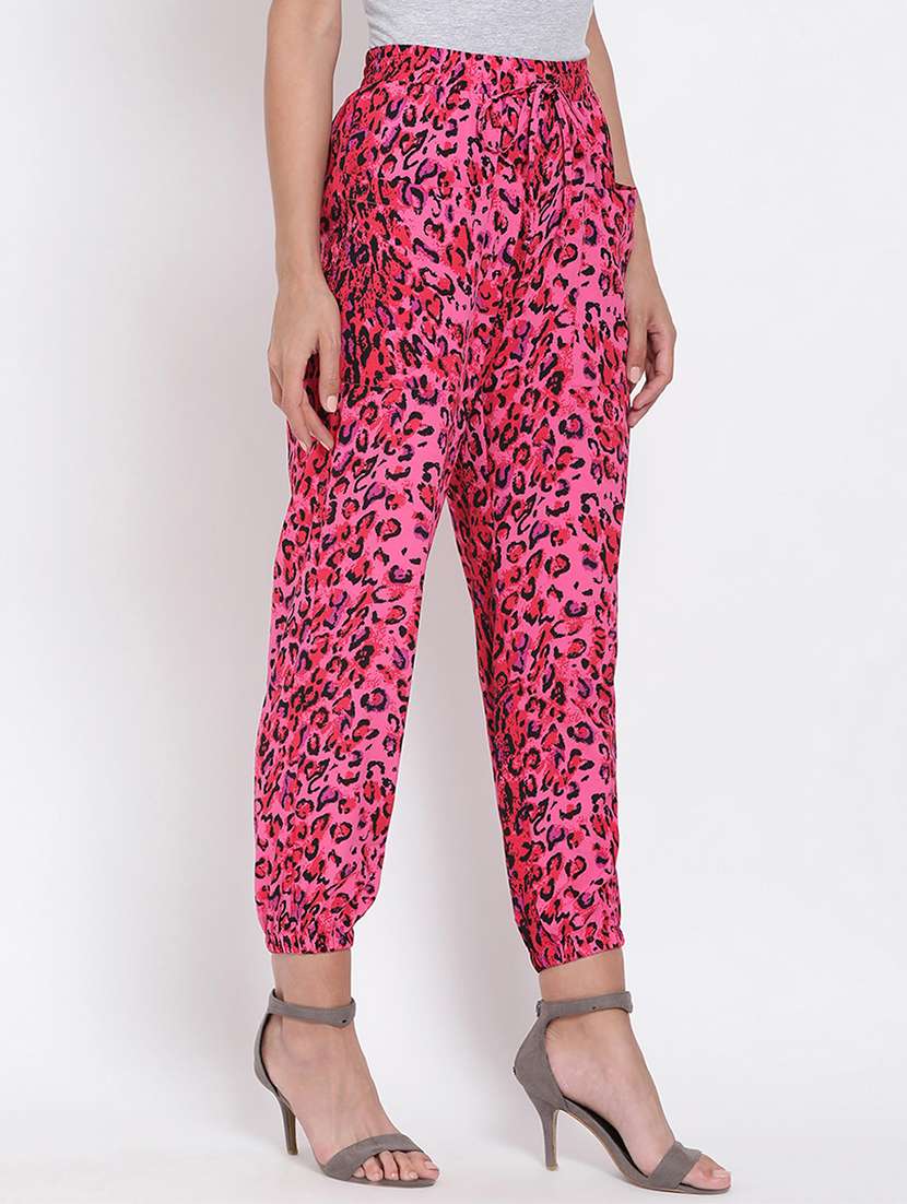 tie front animal trouser - 17829213 -  Standard Image - 1