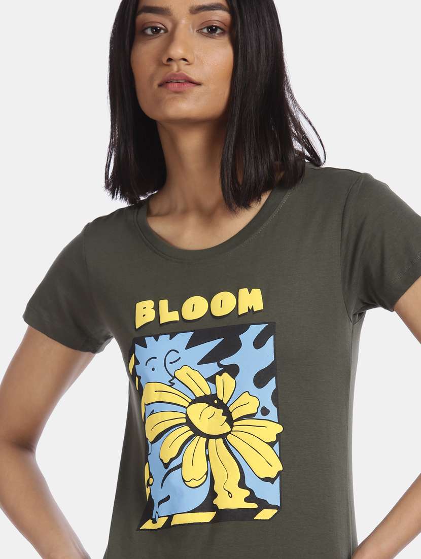 round neck graphic tee  - 17836653 -  Standard Image - 4