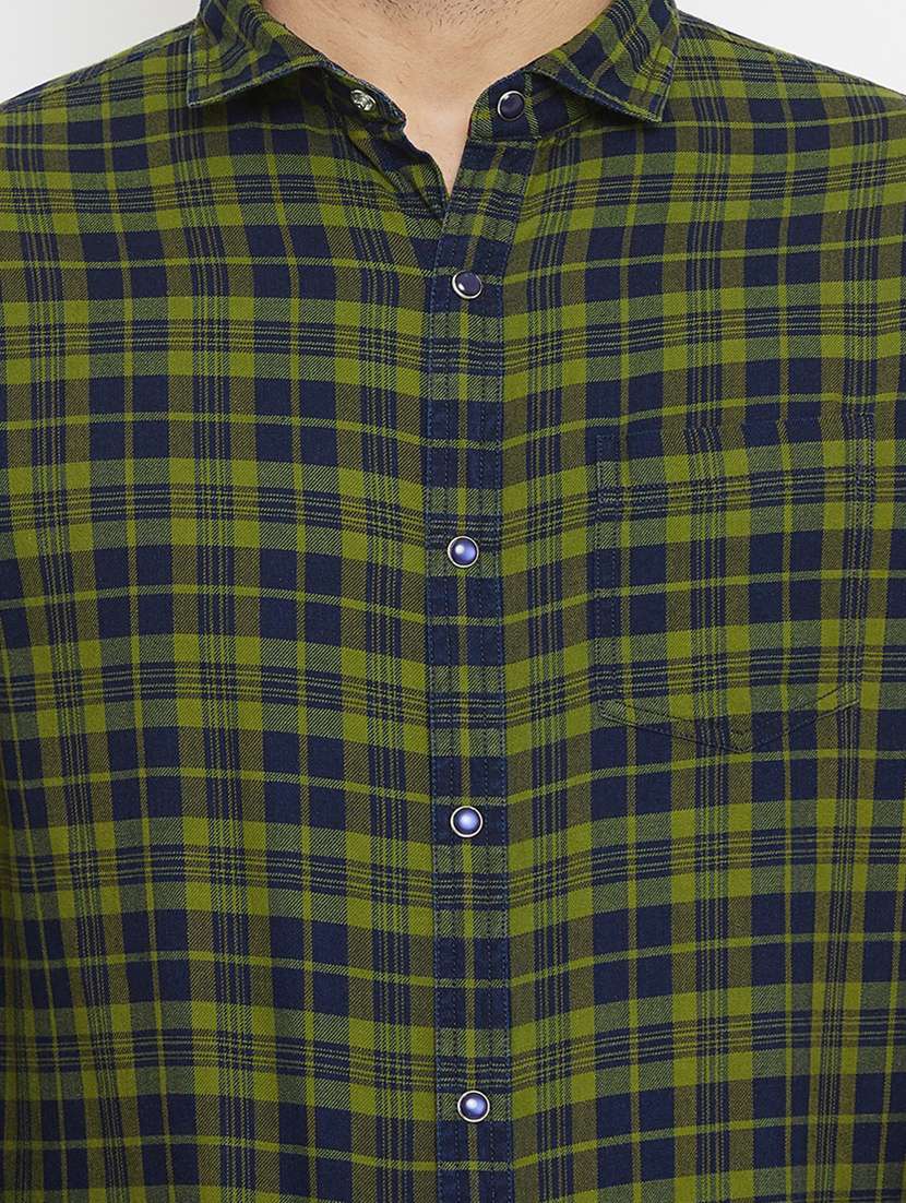 green checkered casual shirt - 17837976 - Standard Image - 4