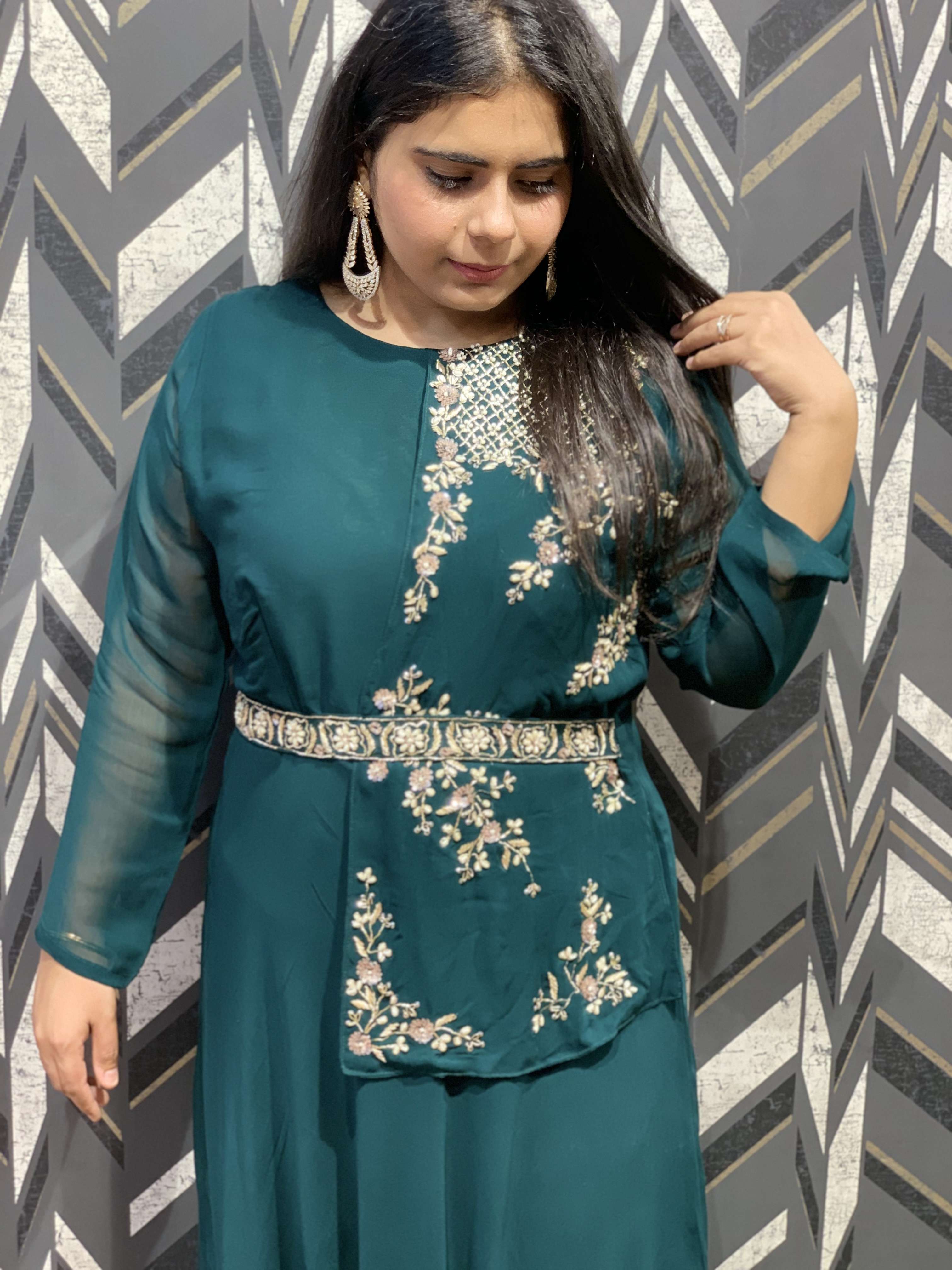 it is a beautiful geographic dress - 17843004 - Standard Image - 1