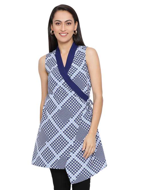 overlap neck printed top  - 17843664 -  Standard Image - 0