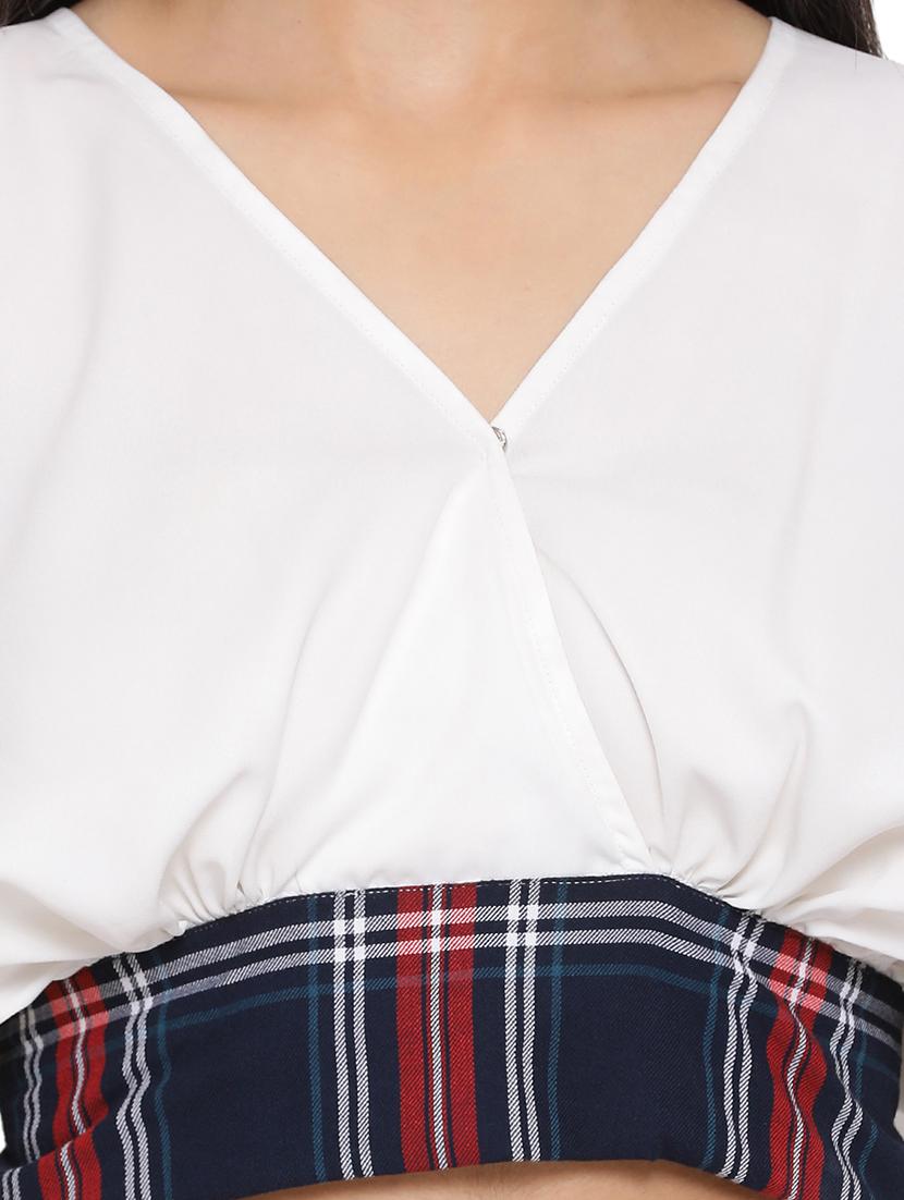 overlap neck crop top - 17843706 - Standard Image - 4