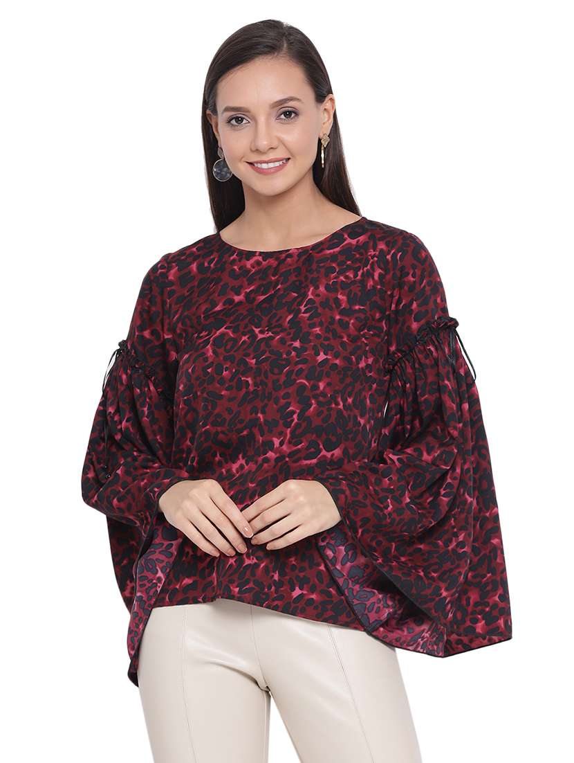 bell sleeved animal top 