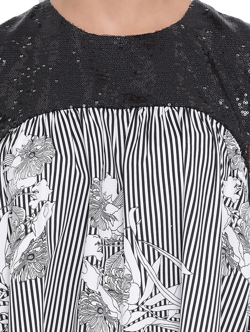round neck printed asymmetric top - 17843762 - Standard Image - 4