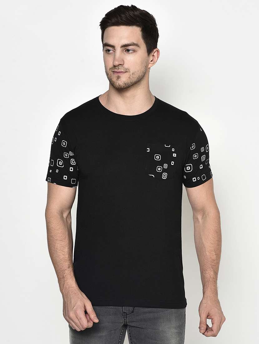 black printed pocket t-shirt