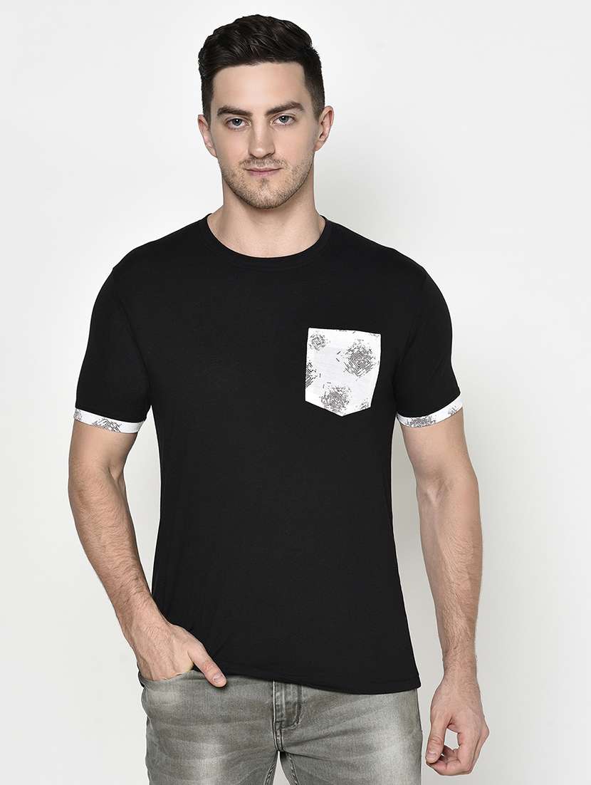 black printed pocket t-shirt