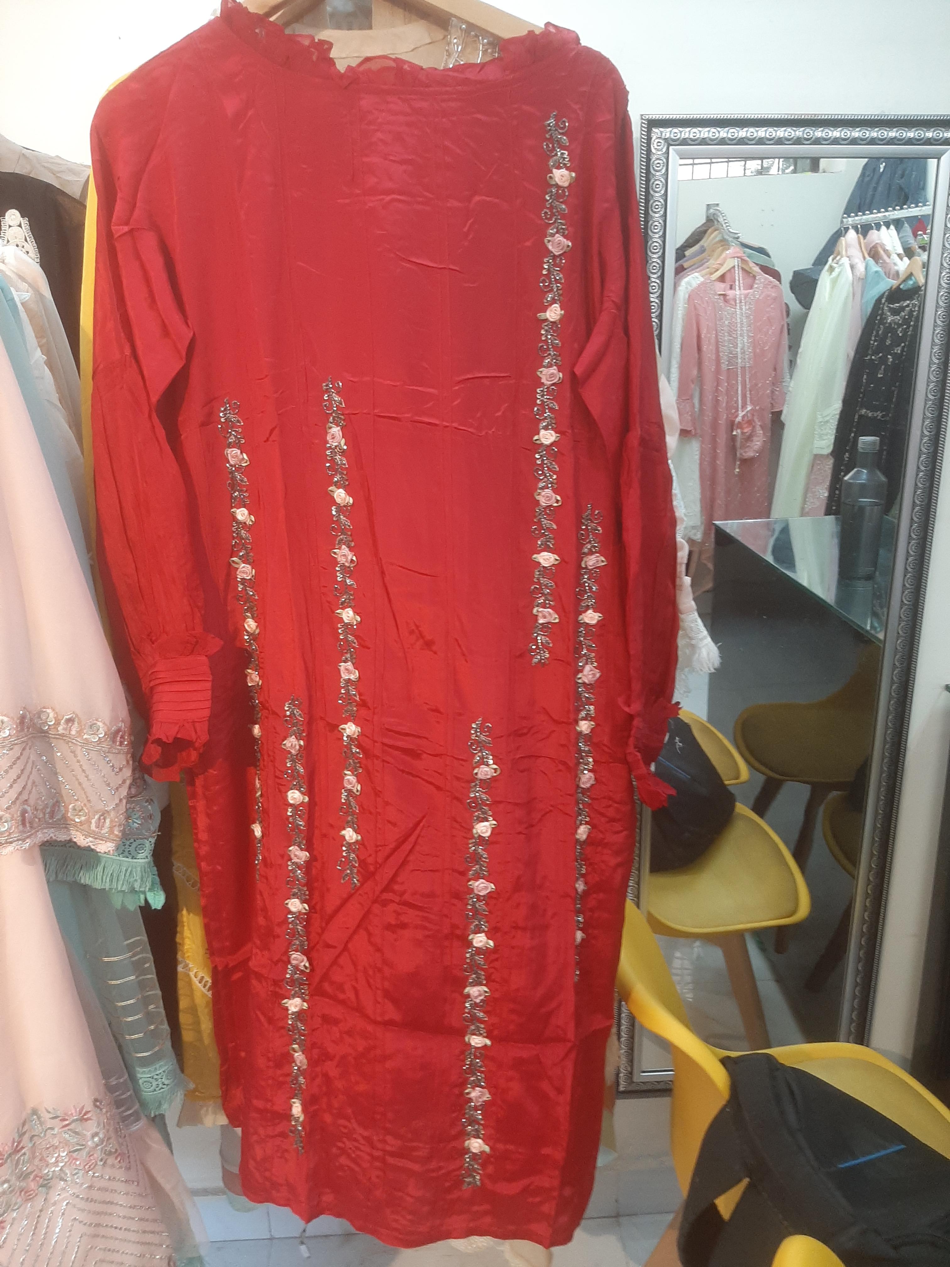 red - 17851060 - Standard Image - 1