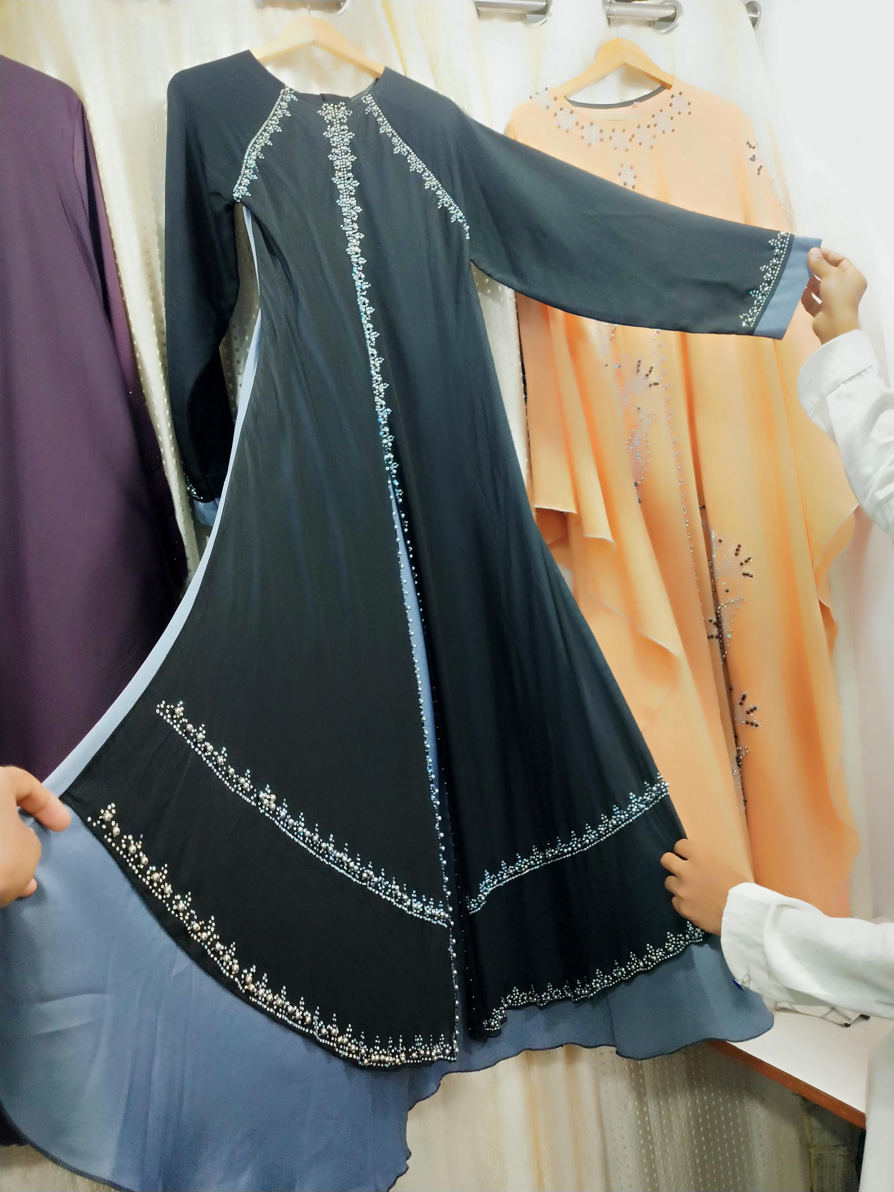 nida fabric, umbrella shrug design with  - 17857676 -  Standard Image - 1
