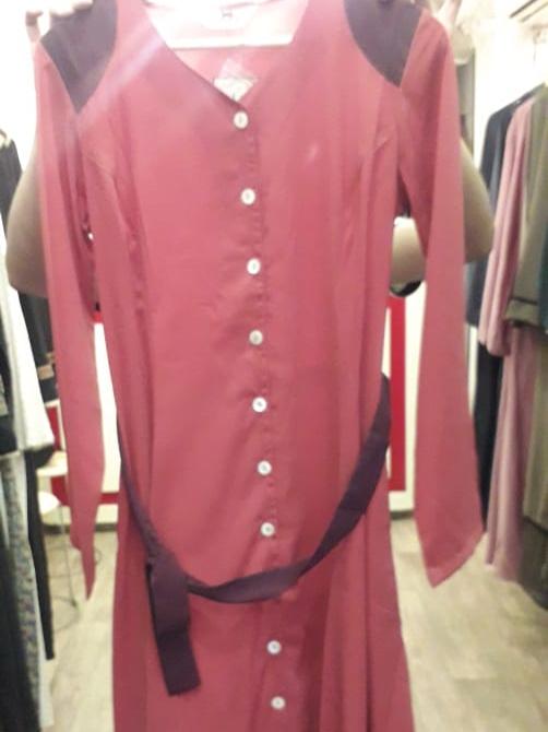 red - 17859394 - Standard Image - 1