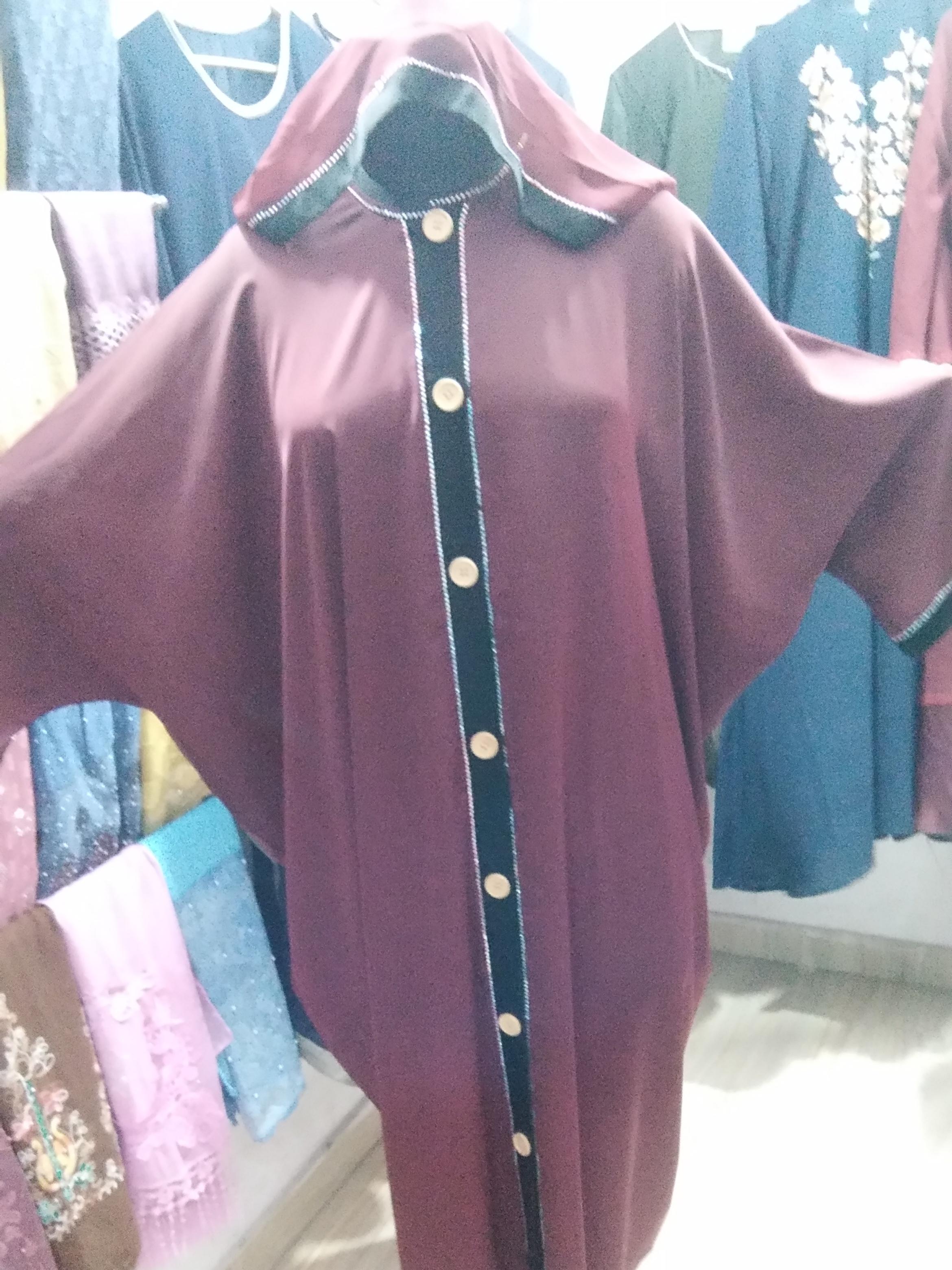 red - 17860312 - Standard Image - 1