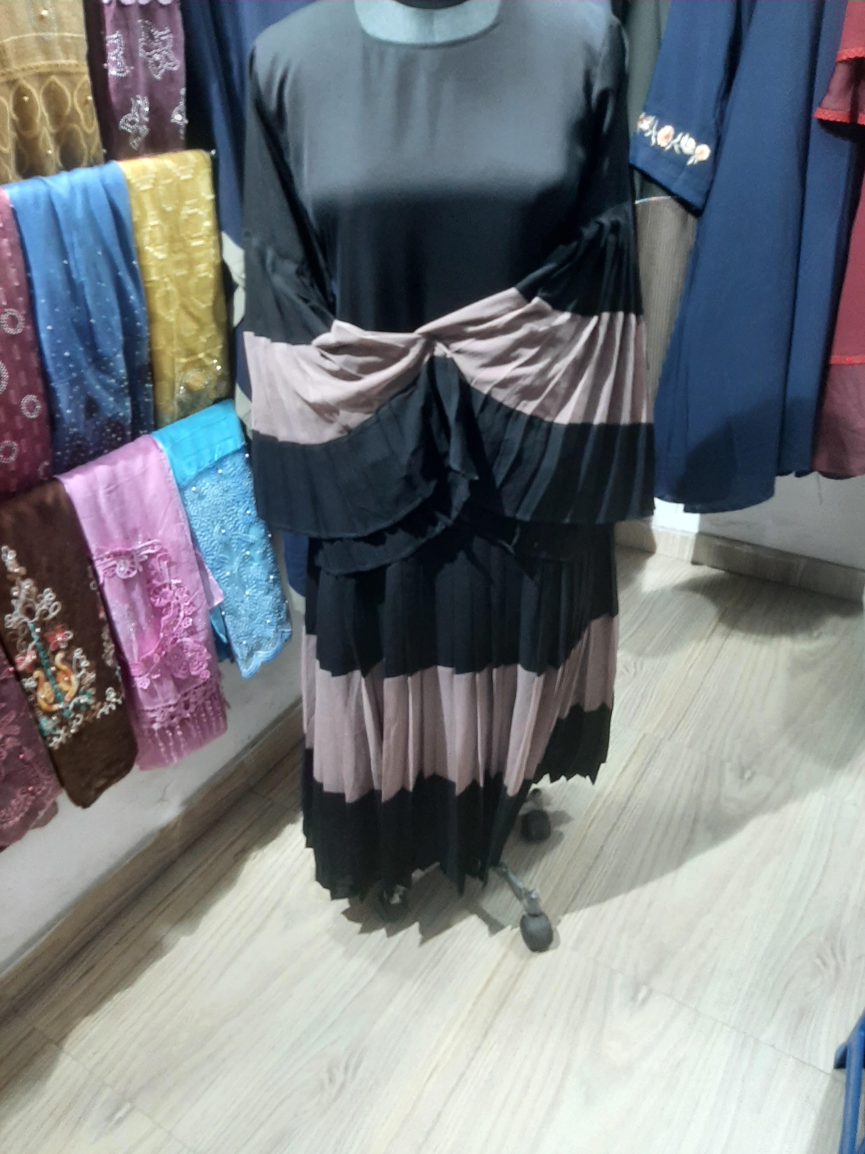 black - 17860316 - Standard Image - 1