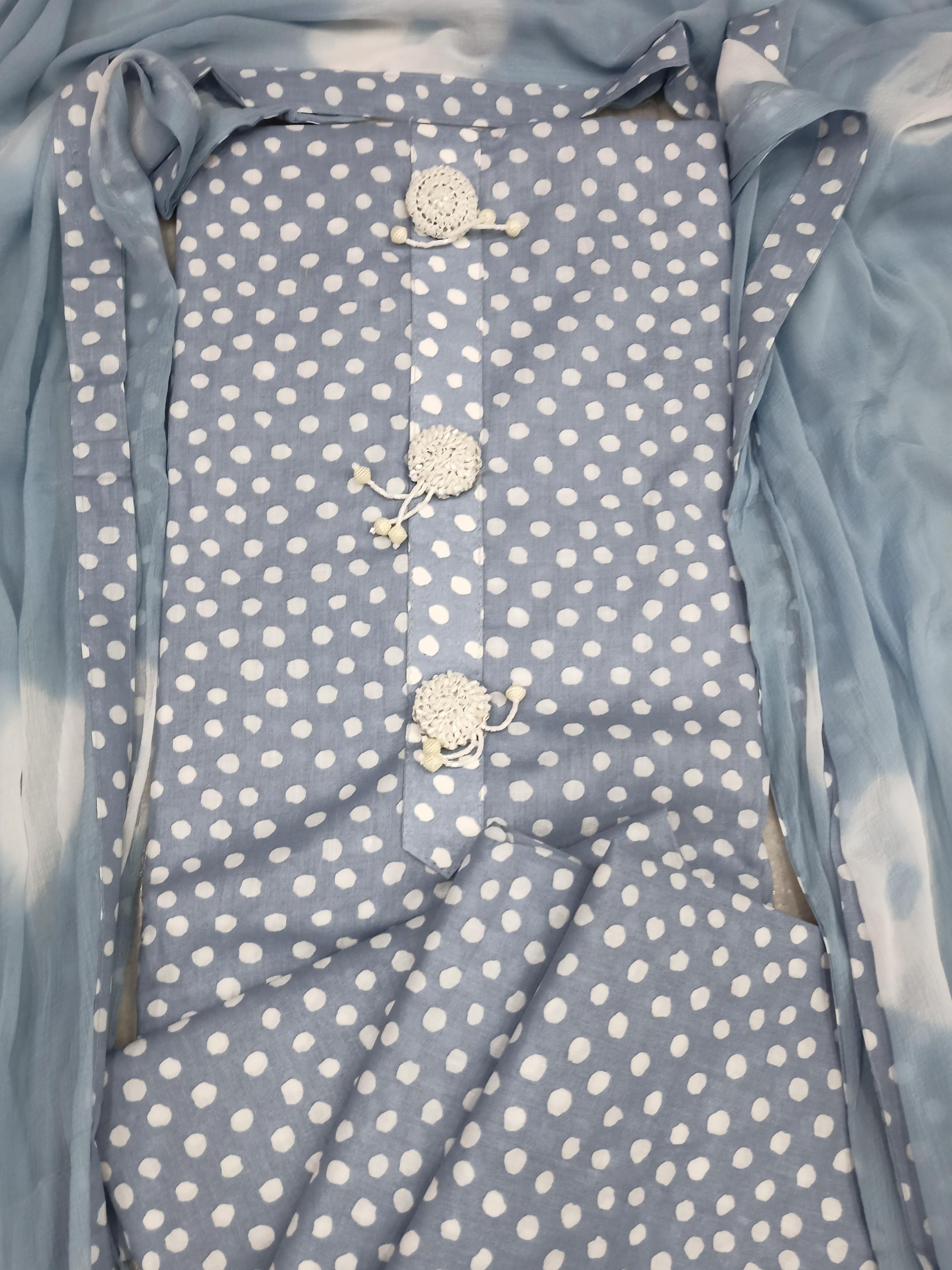 cotton grey suit  - 17860367 -  Standard Image - 1