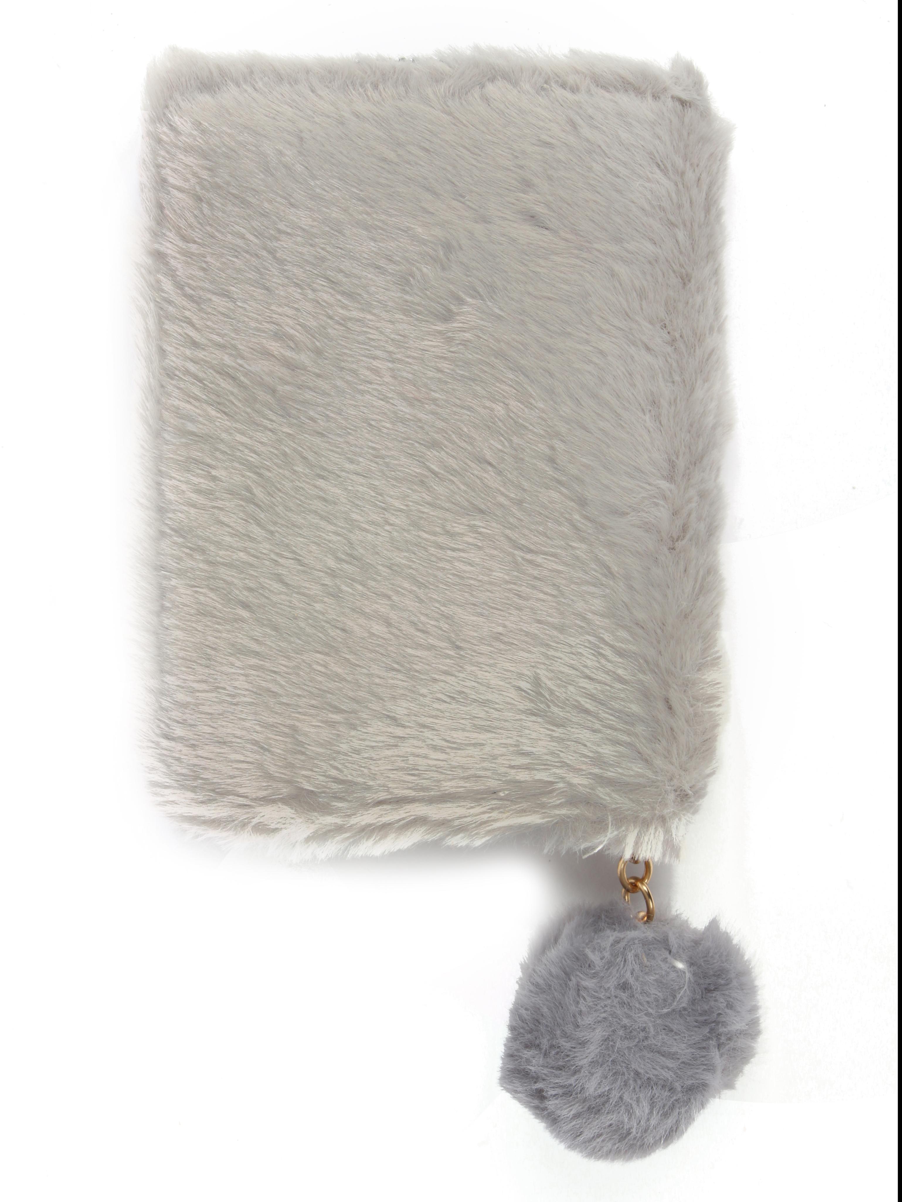 this beautiful hand coin purse comes - 17885281 - Standard Image - 1