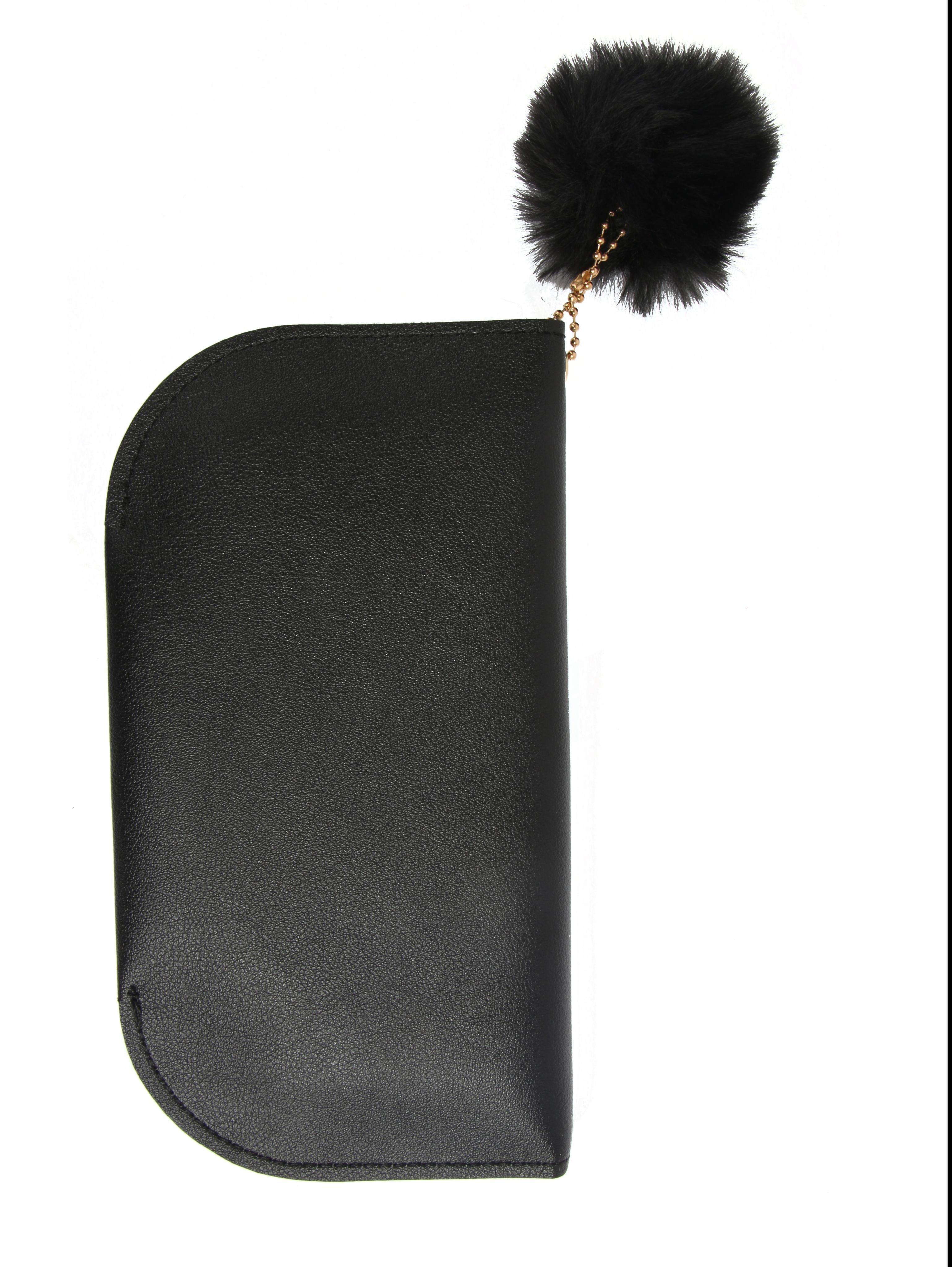this beautiful hand coin purse comes  - 17885347 -  Standard Image - 1