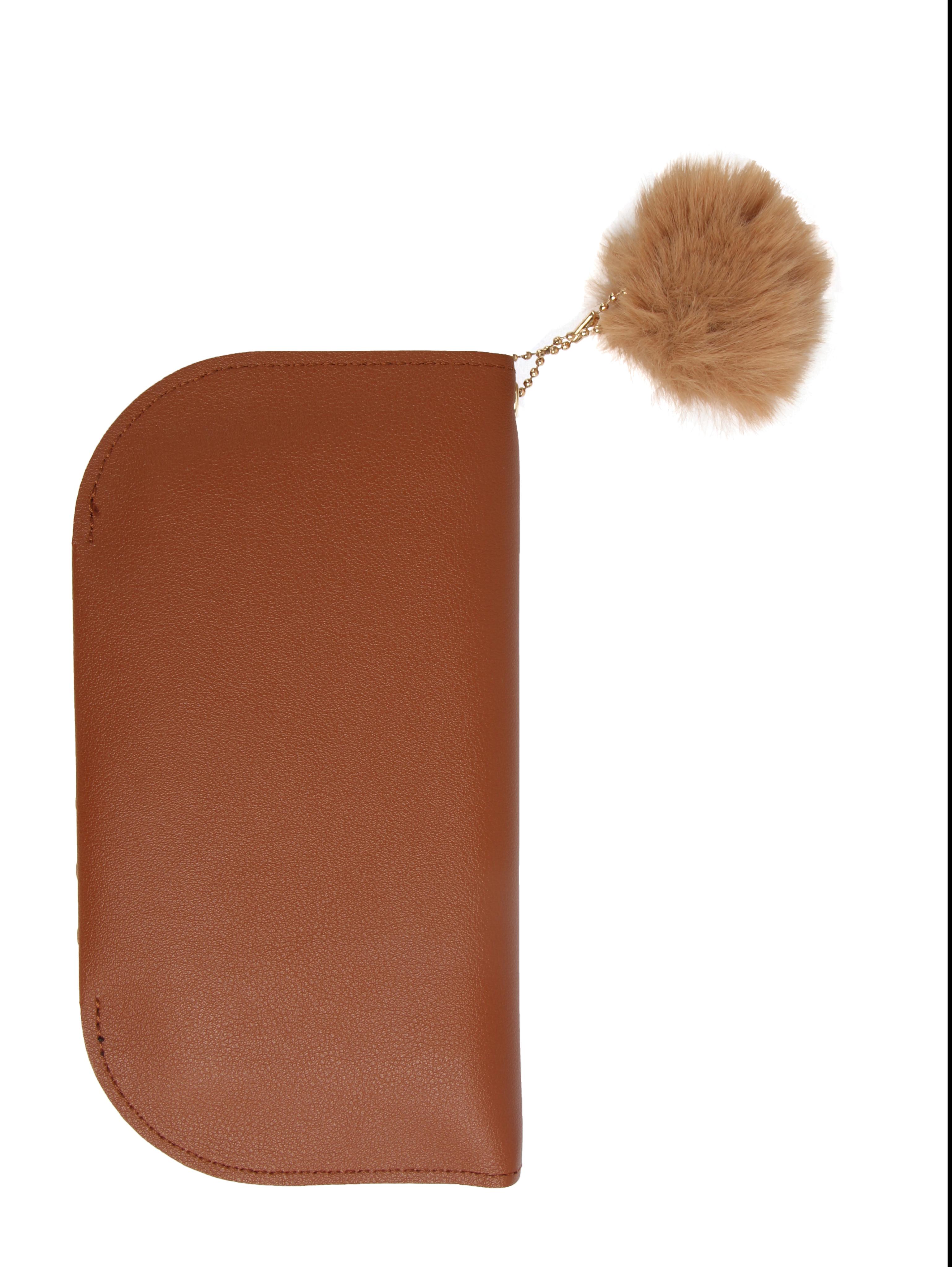 this beautiful hand coin purse comes - 17885385 - Standard Image - 1