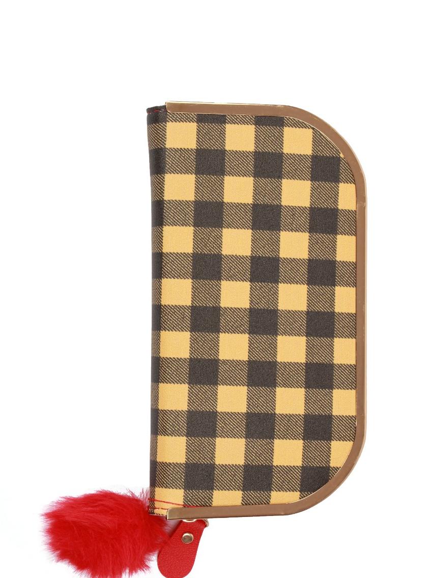 this beautiful hand coin purse comes - 17885395 - Standard Image - 1