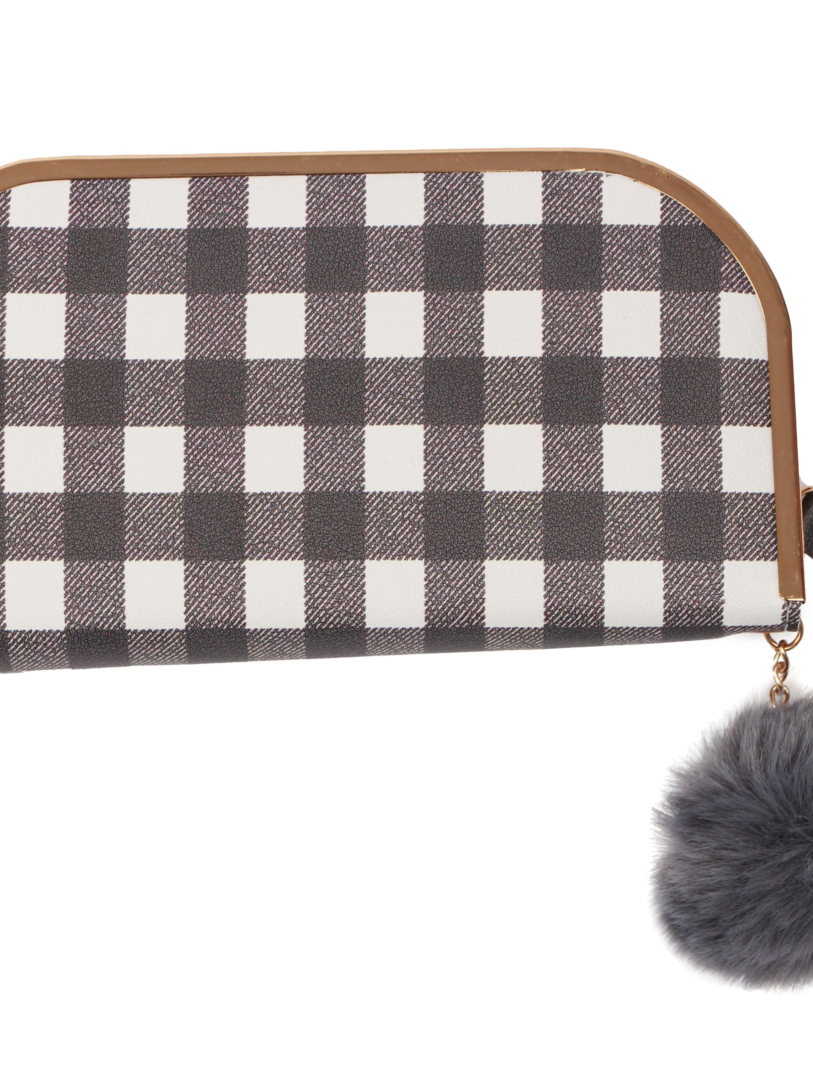 this beautiful hand coin purse comes  - 17885402 -  Standard Image - 1