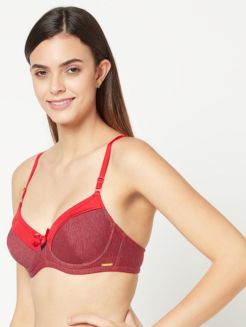 detachable strap t-shirt  bra - 17885754 -  Standard Image - 1
