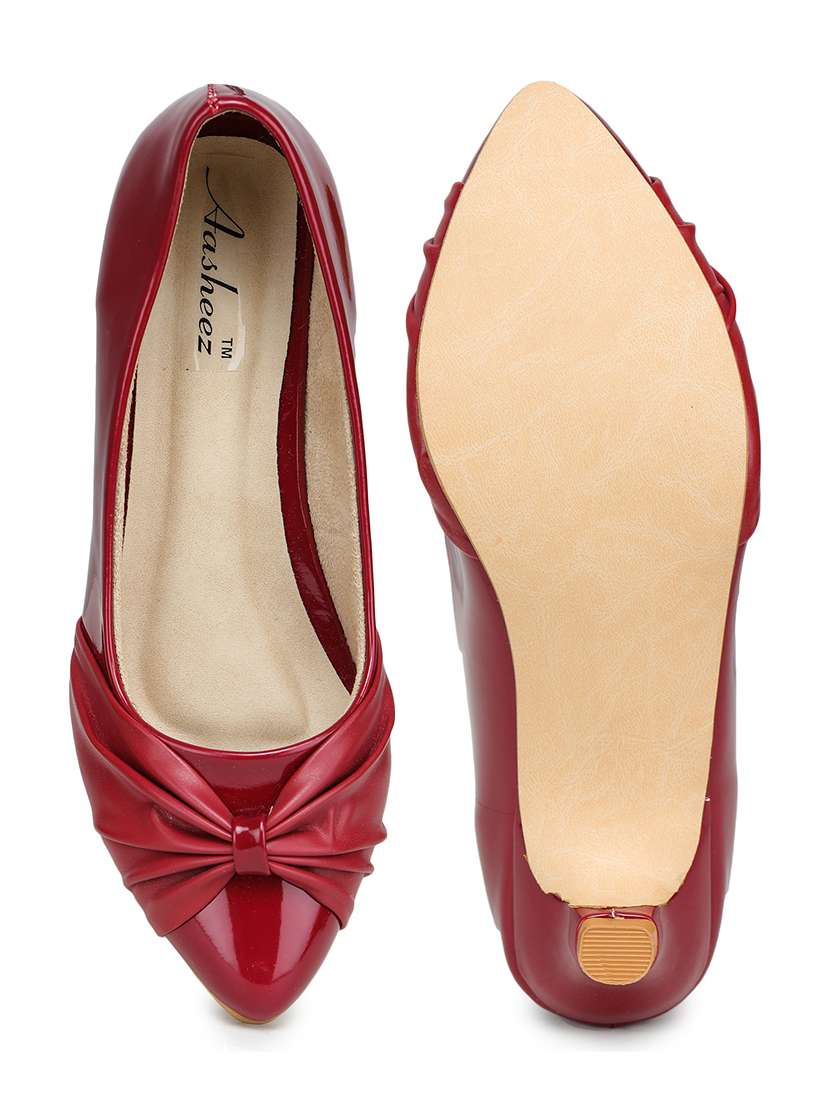 red solid slip on pump - 17895960 - Standard Image - 4