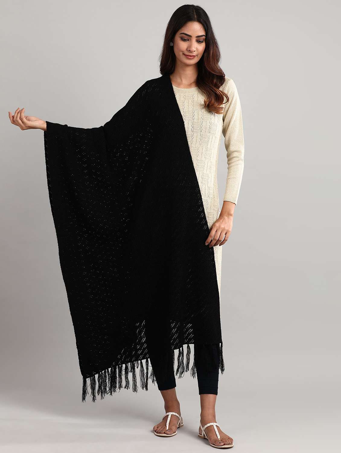 women's self design shawl