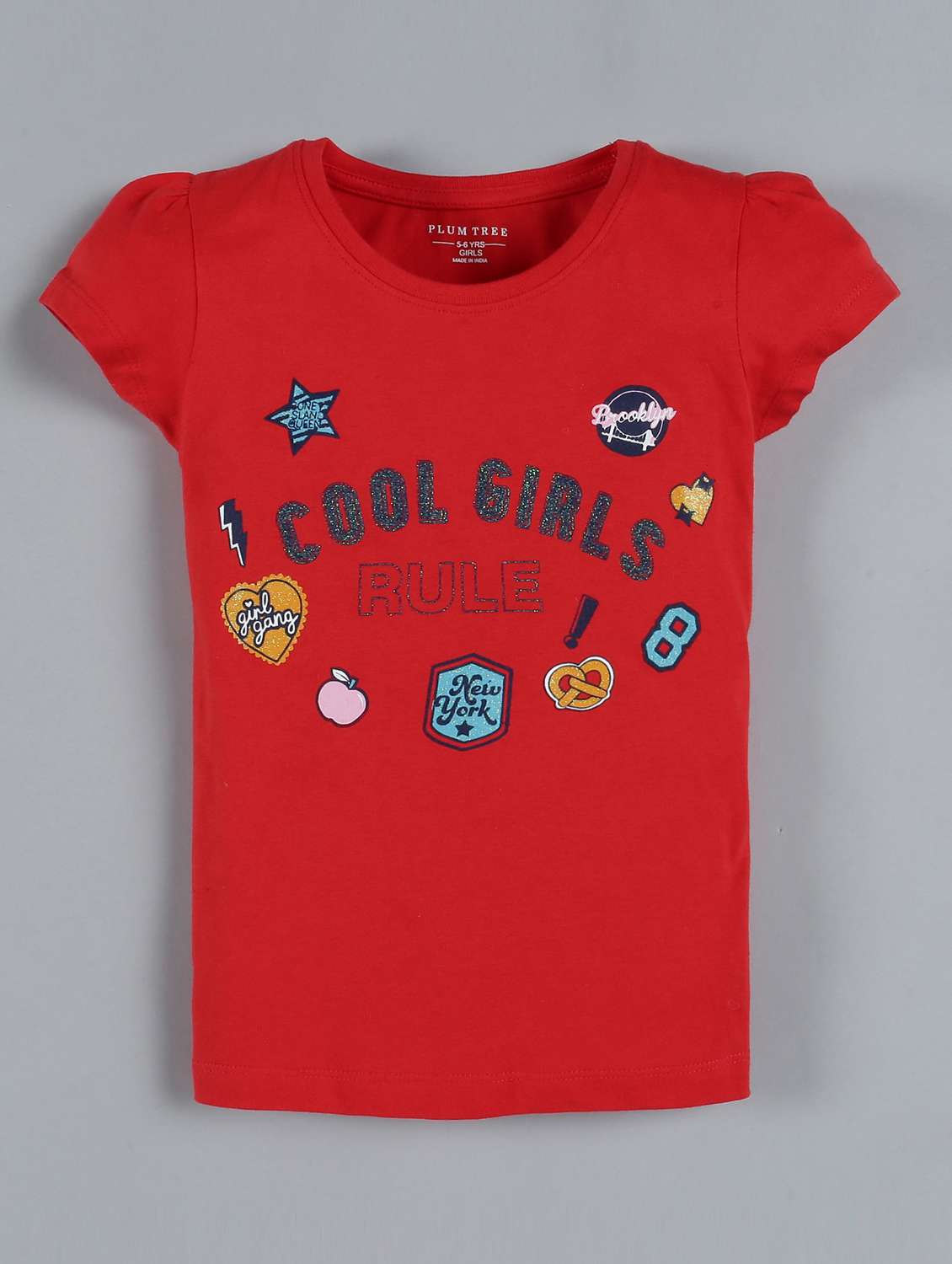 set of 2 typography printed full length set  - 17914525 -  Standard Image - 1