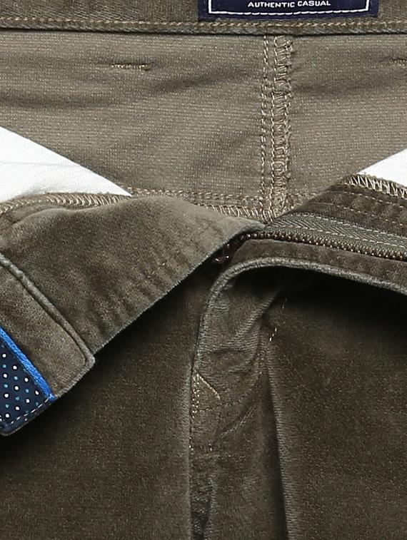 olive solid flat front casual trouser - 17916974 - Standard Image - 4