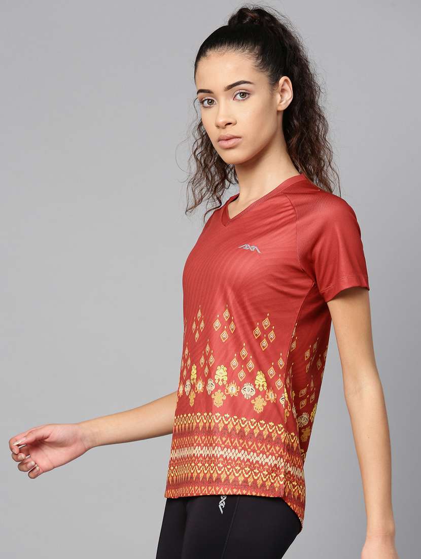 v-neck printed tee - 17917638 - Standard Image - 1