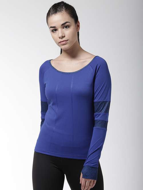 thumbhole sleeved printed tee - 17917658 - Standard Image - 0