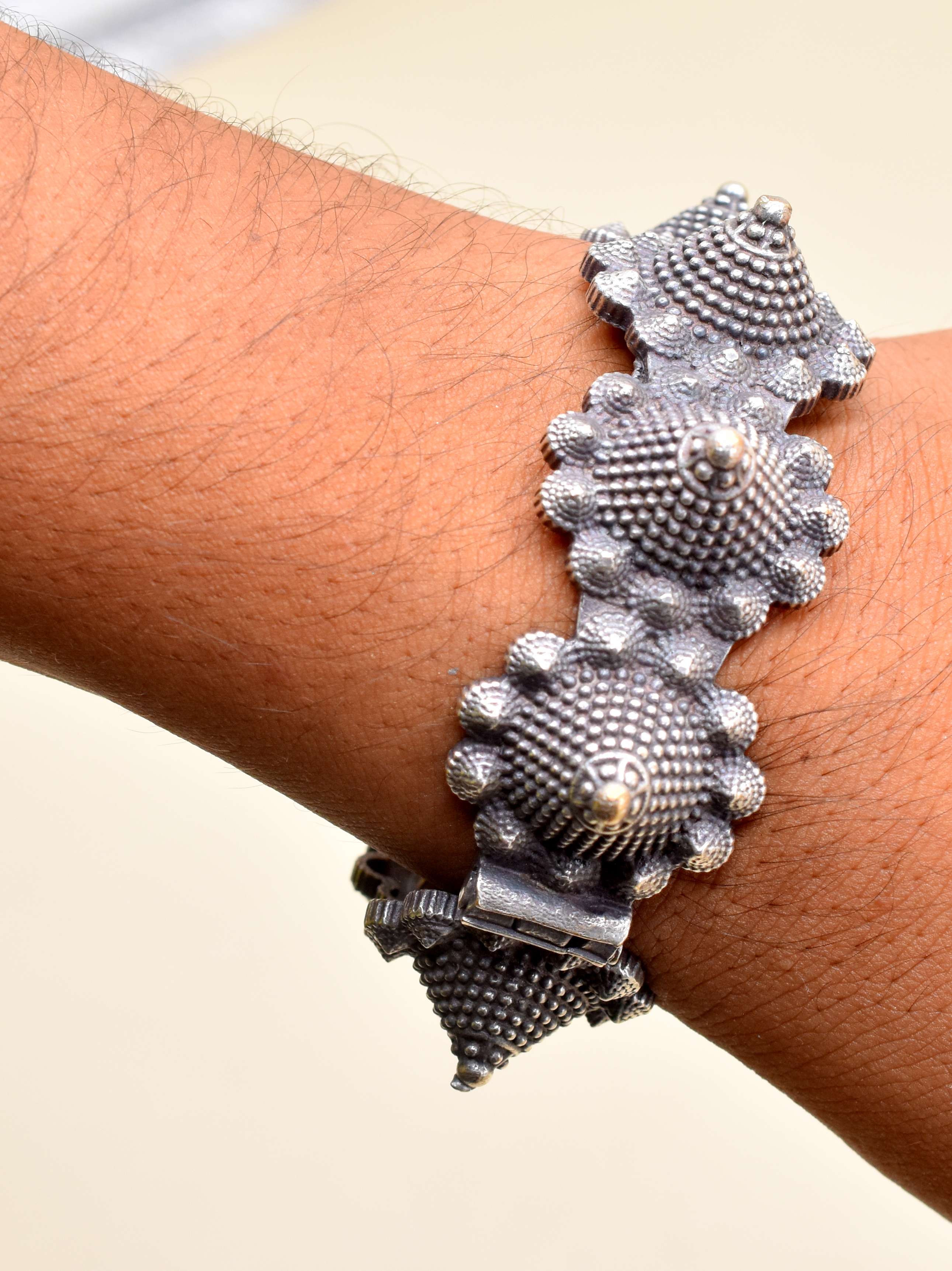 new trending design high quality bangle  - 17923834 -  Standard Image - 1