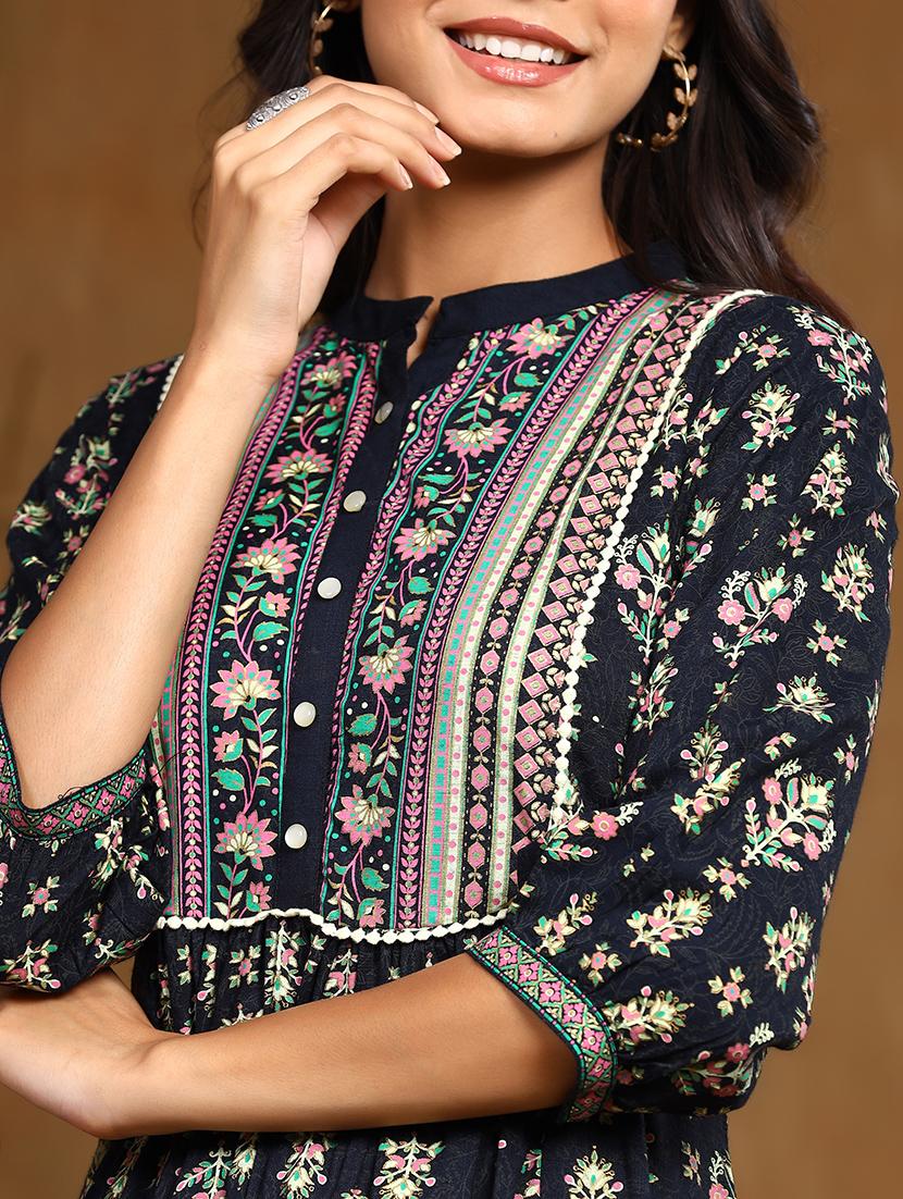 printed flared ethnic dress - 17948330 - Standard Image - 4