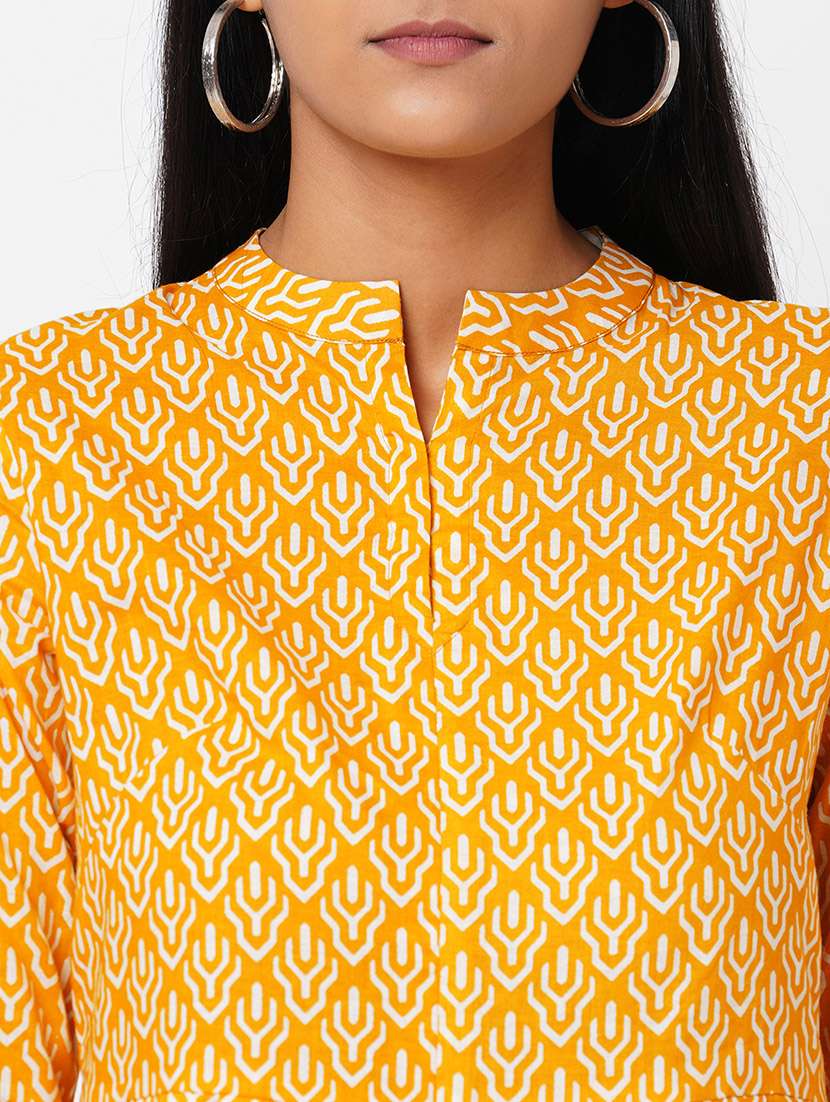 yellow cotton flared kurta - 17971037 - Standard Image - 4
