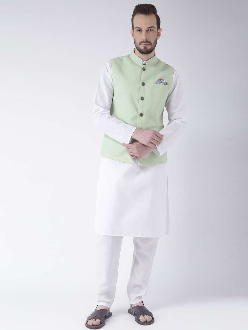 white solid kurta pyjama set with green solid nehru jacket 