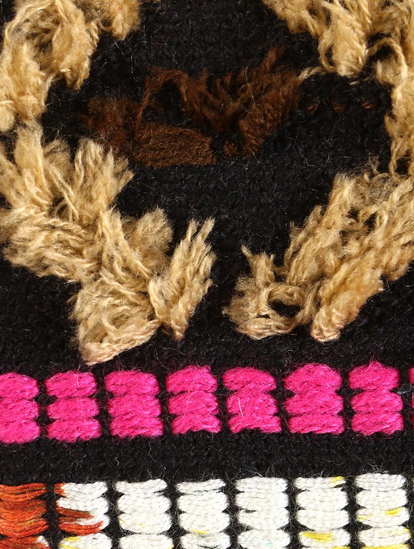 tribal collection by mezposh : pink & multi acrylic jacquard 6 seater table runner with tassels (30x180cm) - 17977177 - Standard Image - 4