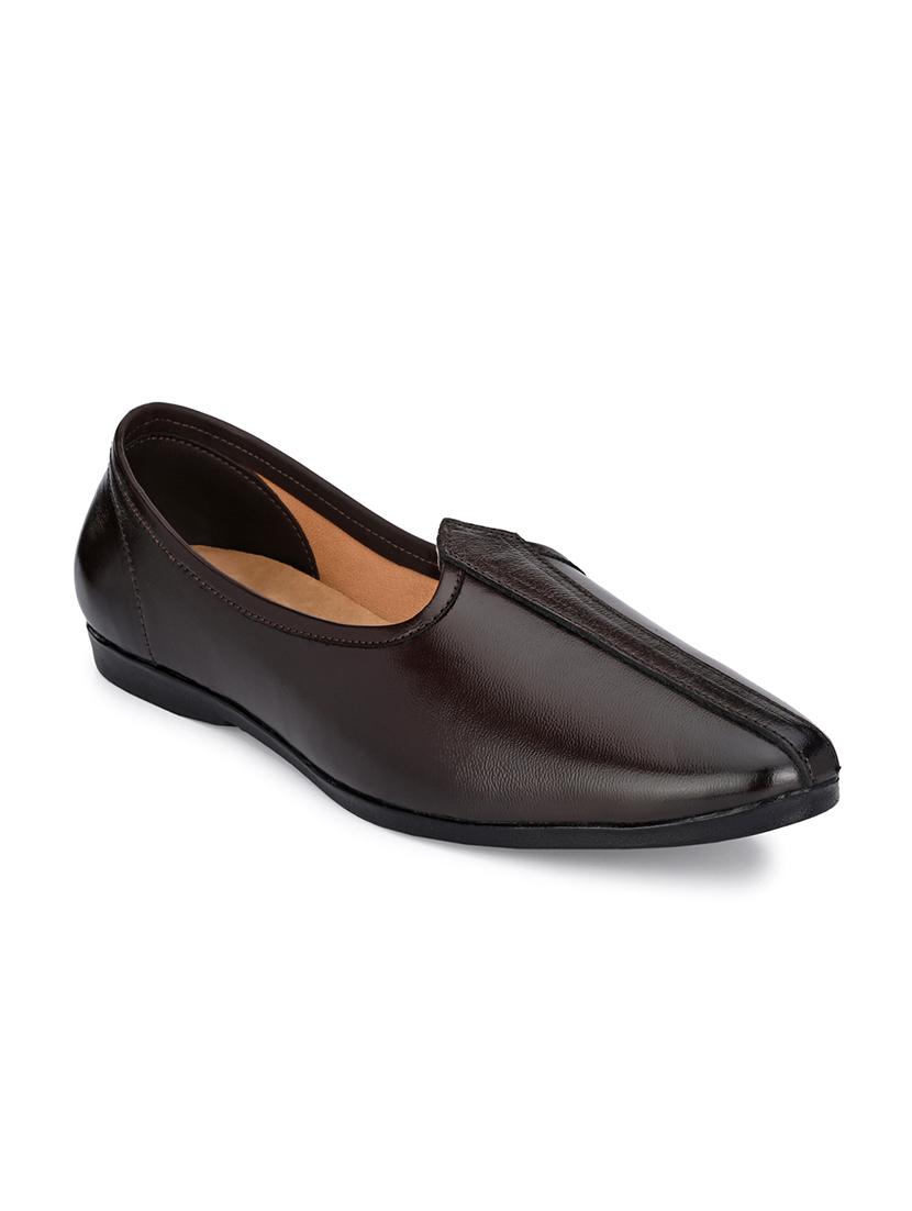 men solid slip on juti