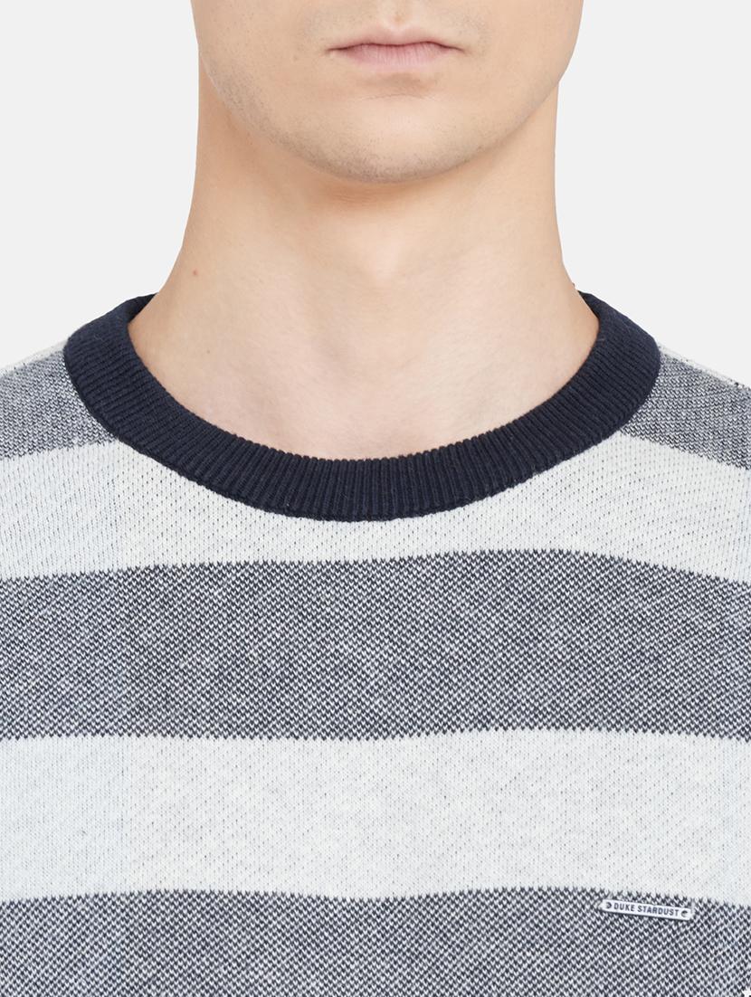 navy blue color block pullover - 17997230 - Standard Image - 4