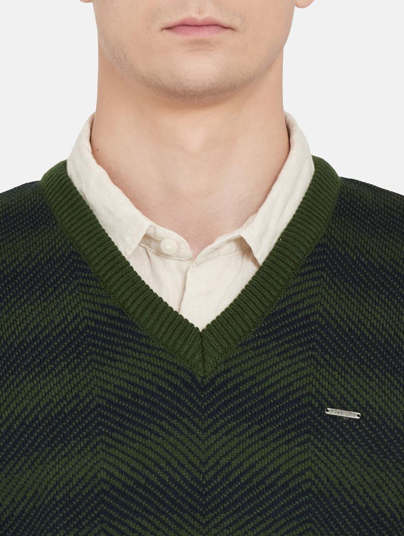 olive green striped pullover - 17997336 - Standard Image - 4