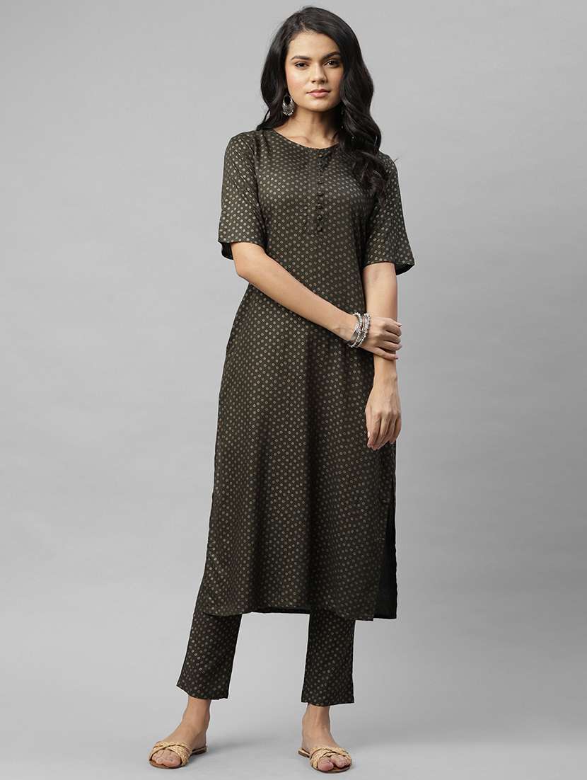 women round neck kurta pant set with mask - 17998023 -  Standard Image - 1