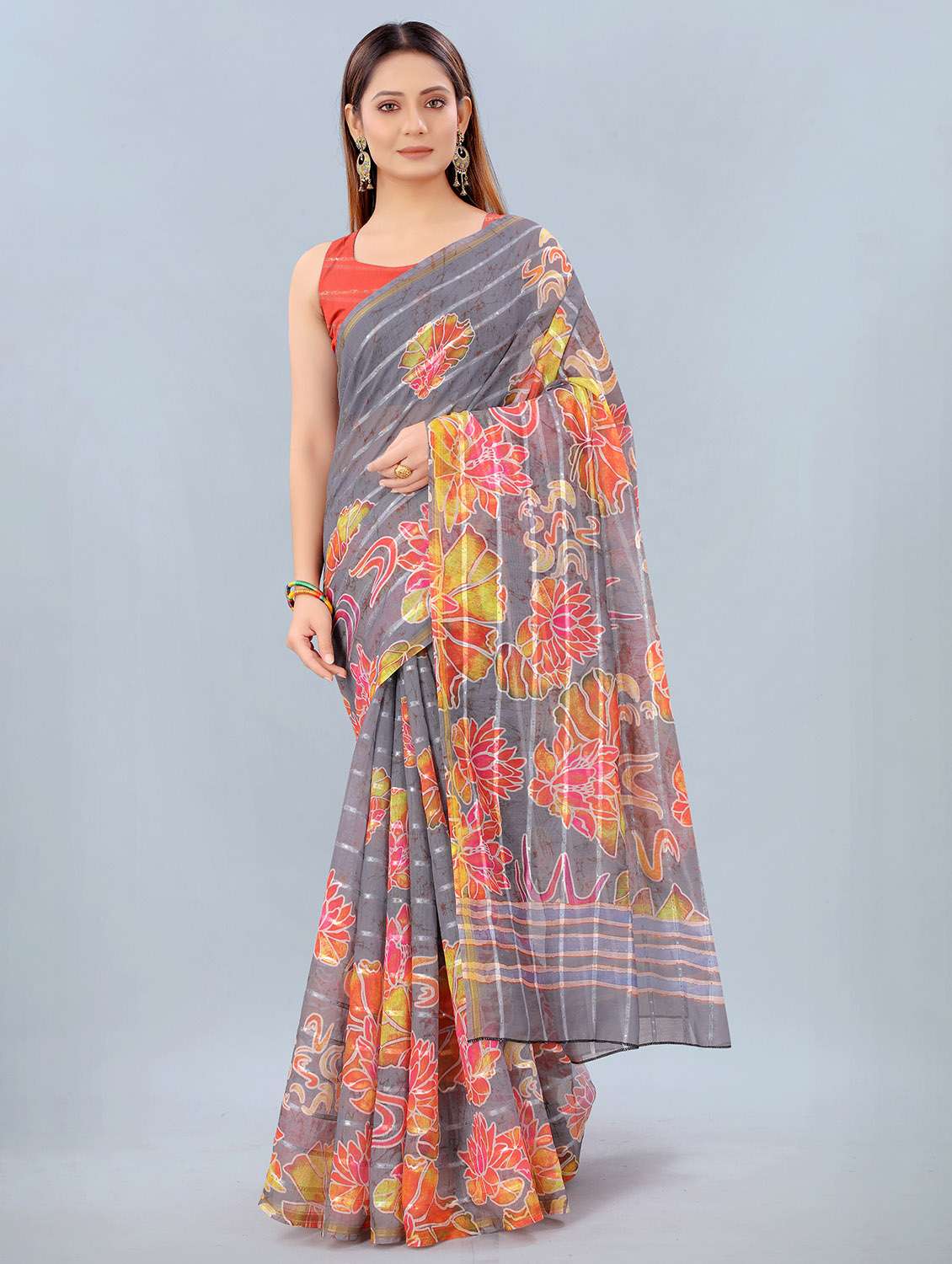Floral Print Woven Saree With Blouse
