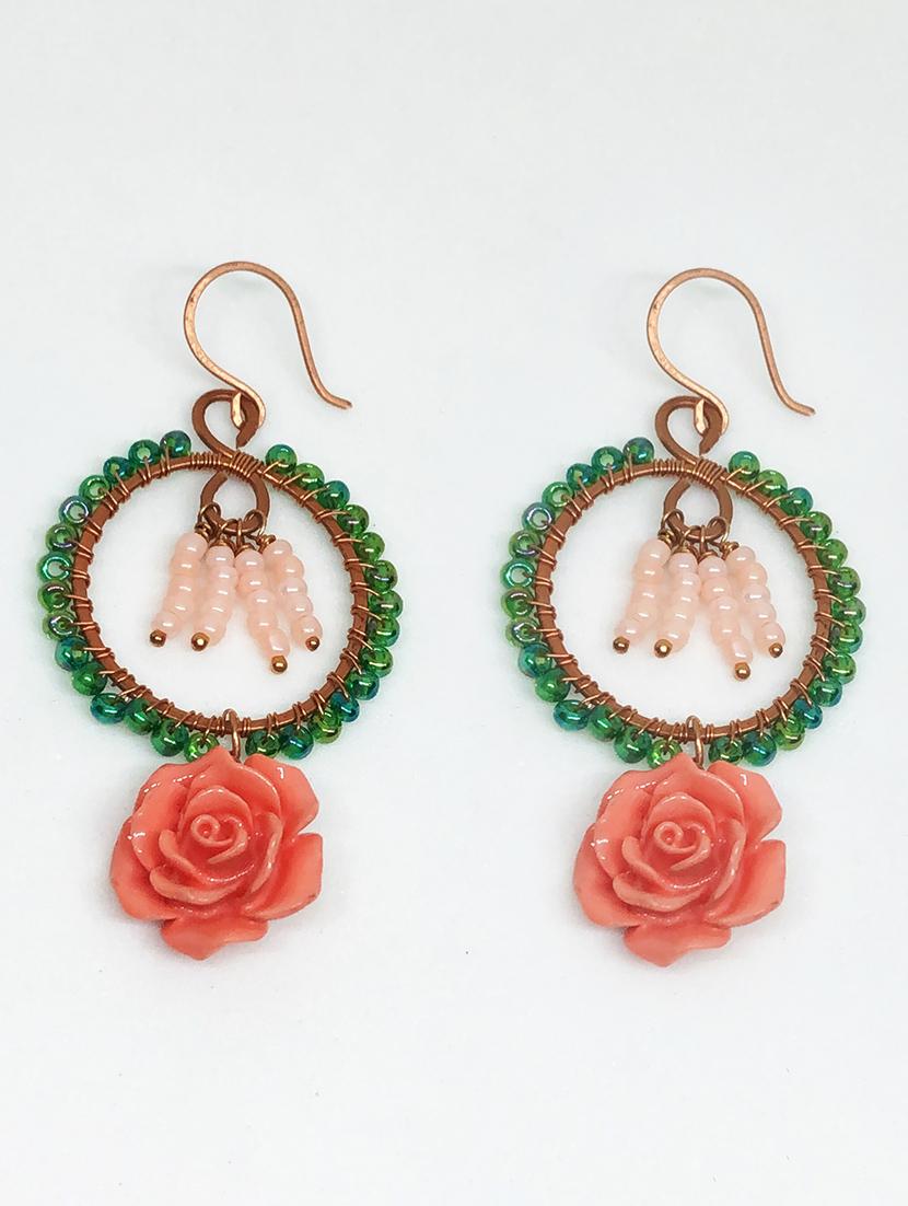 green bead hoop earring - 18010975 - Zoom Image - 0