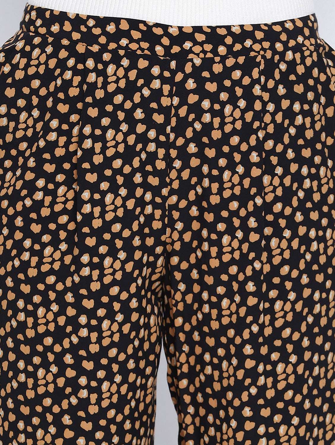 black printed flat front trouser - 18013222 -  Standard Image - 4