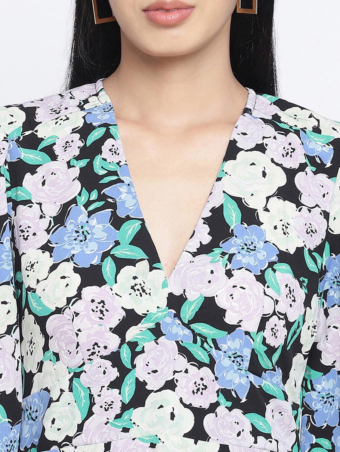 v-neck floral a-line dress - 18013277 - Standard Image - 4