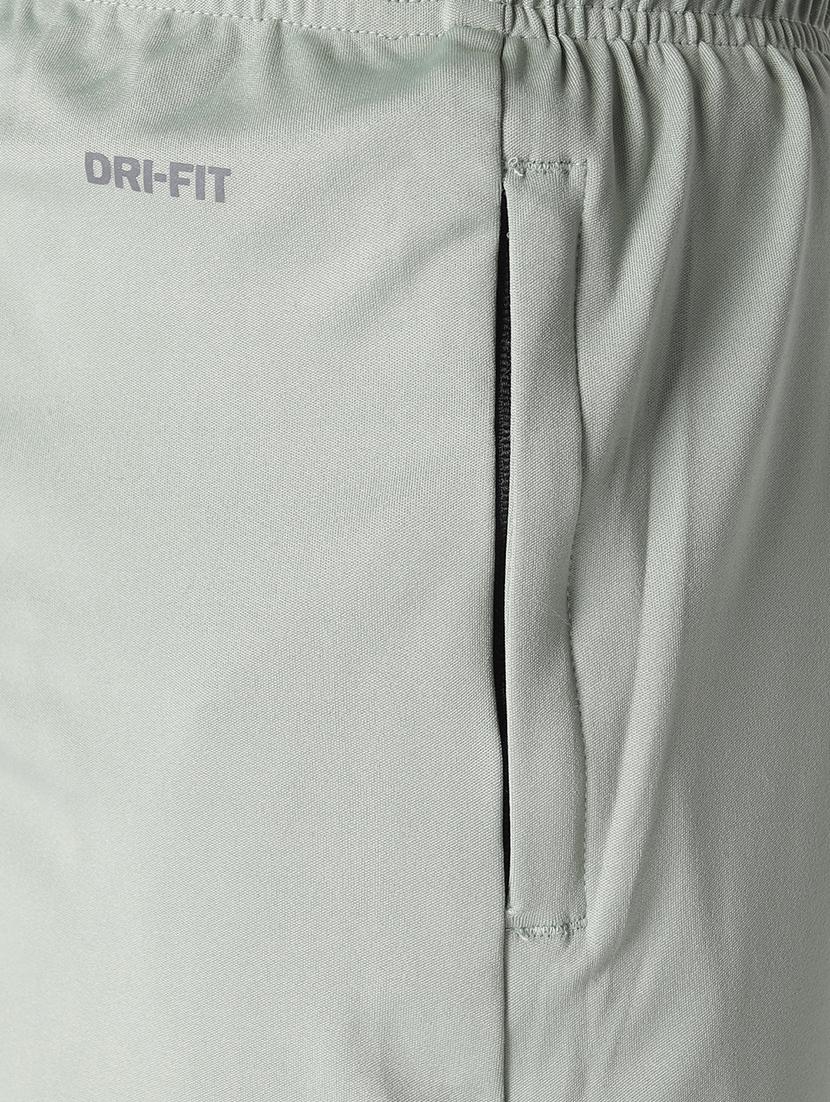 green solid short - 18015677 - Standard Image - 4