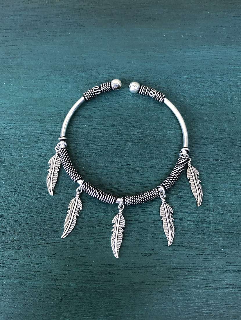 oxidized silver feather charms free size bracelet - 18017854 -  Zoom Image - 0