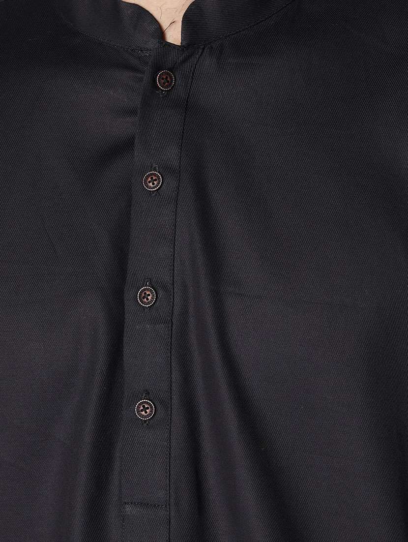black solid long kurta - 18019566 - Standard Image - 4