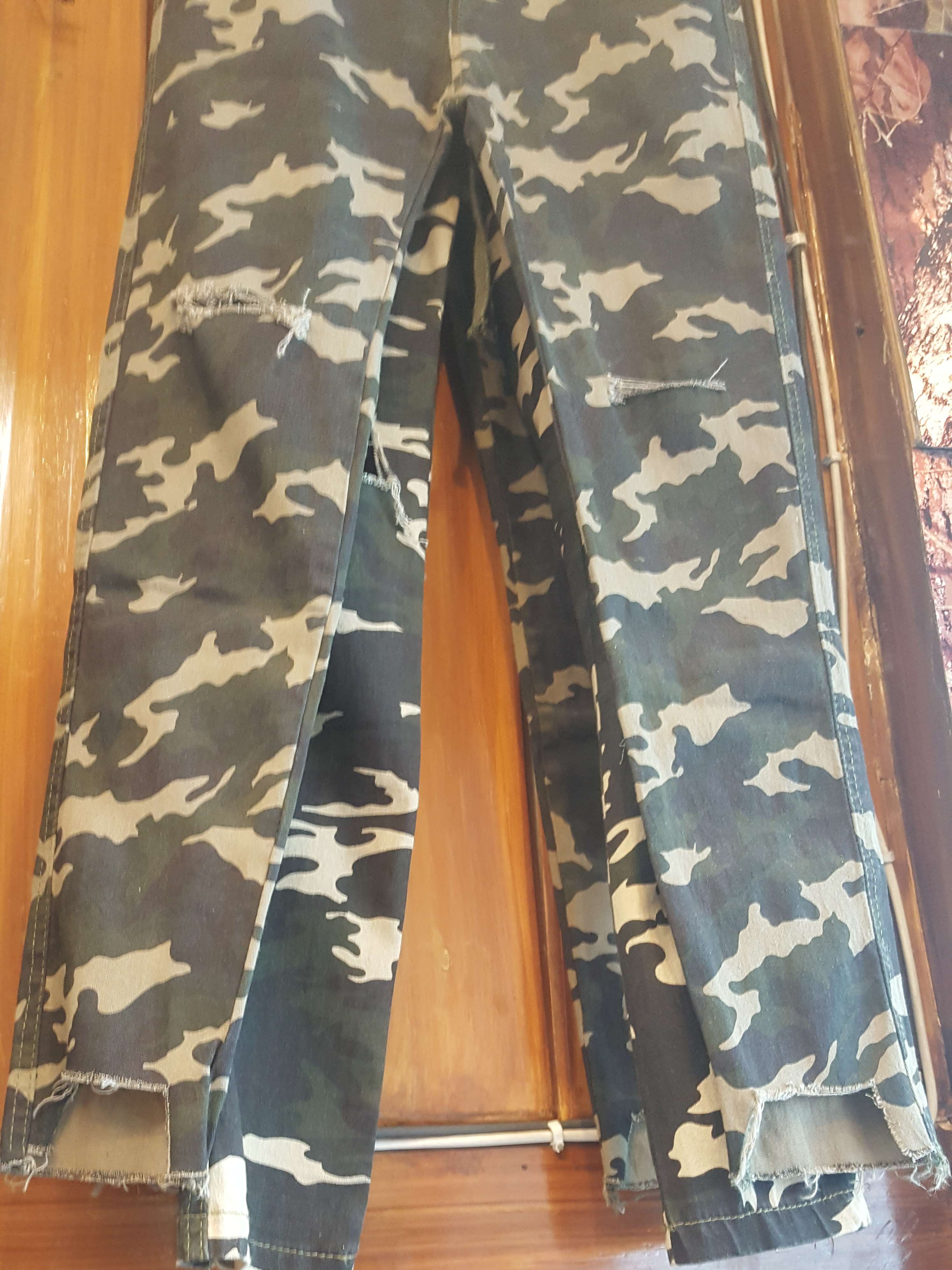 army print pant  - 18019581 -  Standard Image - 1