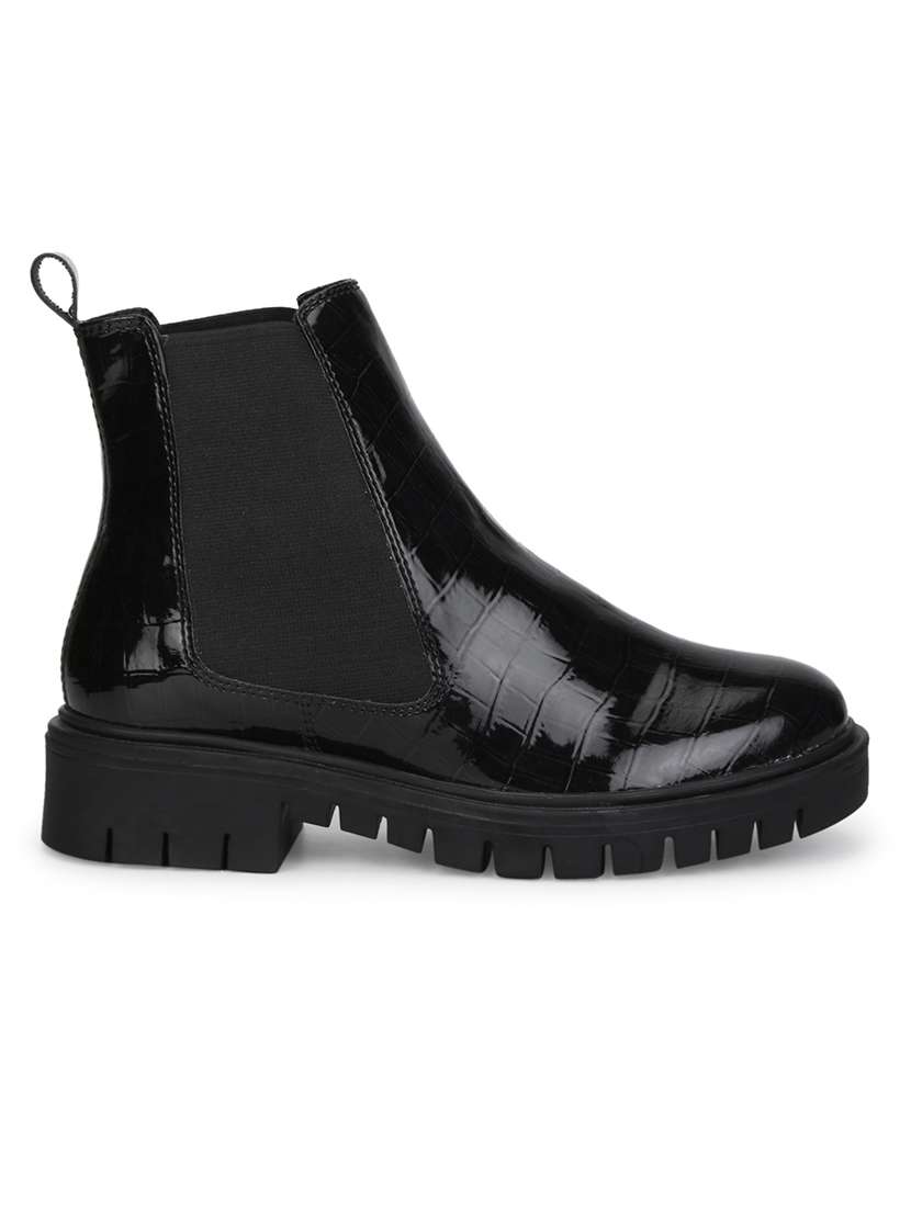 black slip on boot - 18025799 -  Standard Image - 1