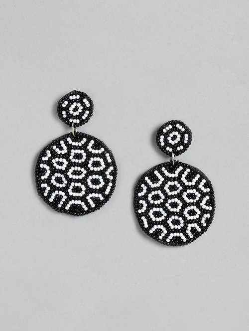 black metal drop earring - 18030227 -  Standard Image - 0