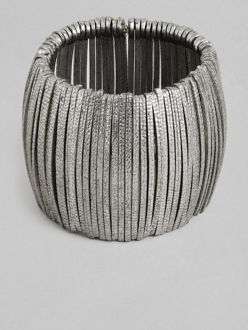 silver-toned & black geometric drop earrings - 18030253 - Zoom Image - 0